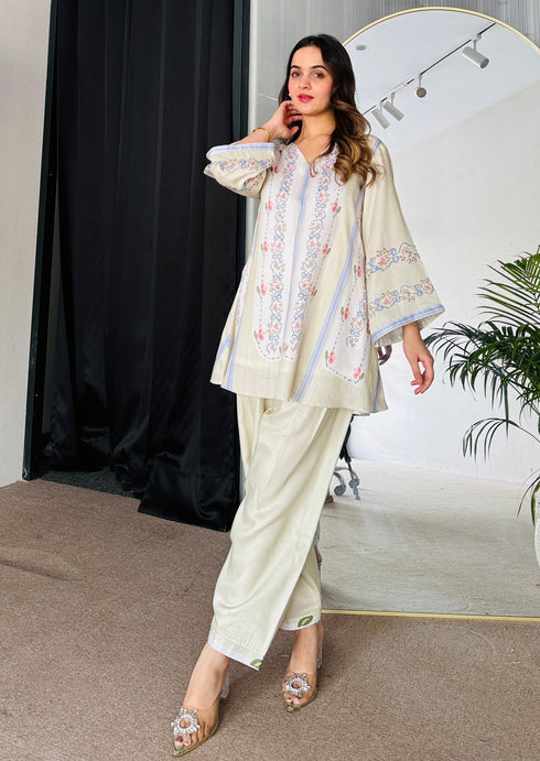 Pista Noor Kurta Set